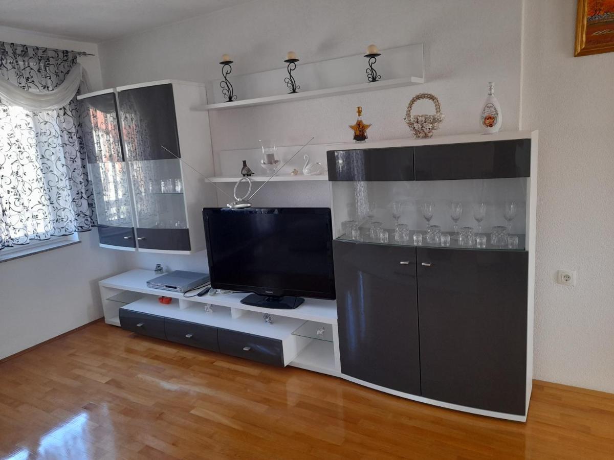 Apartman Zoran ลิฟโน ภายนอก รูปภาพ